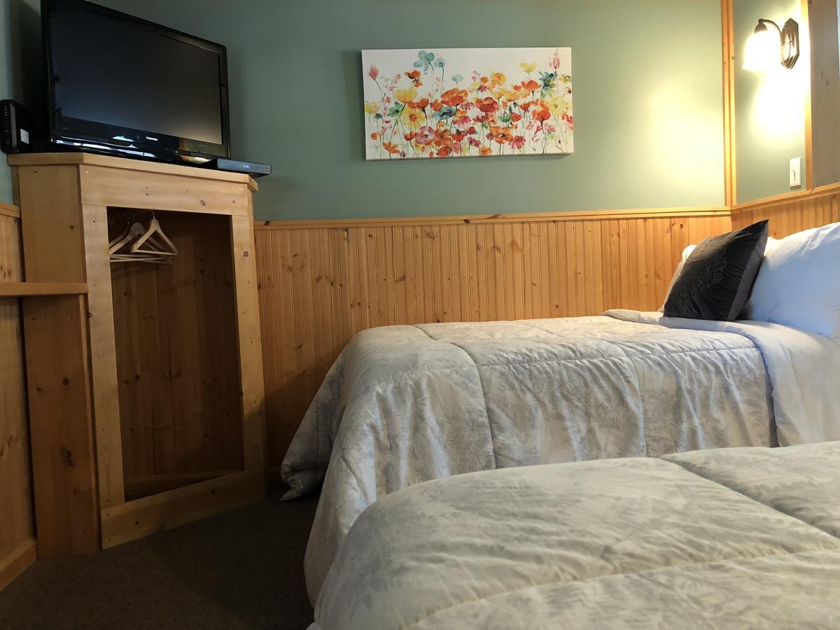 Piccadilly Motel Radium Hot Springs Luaran gambar