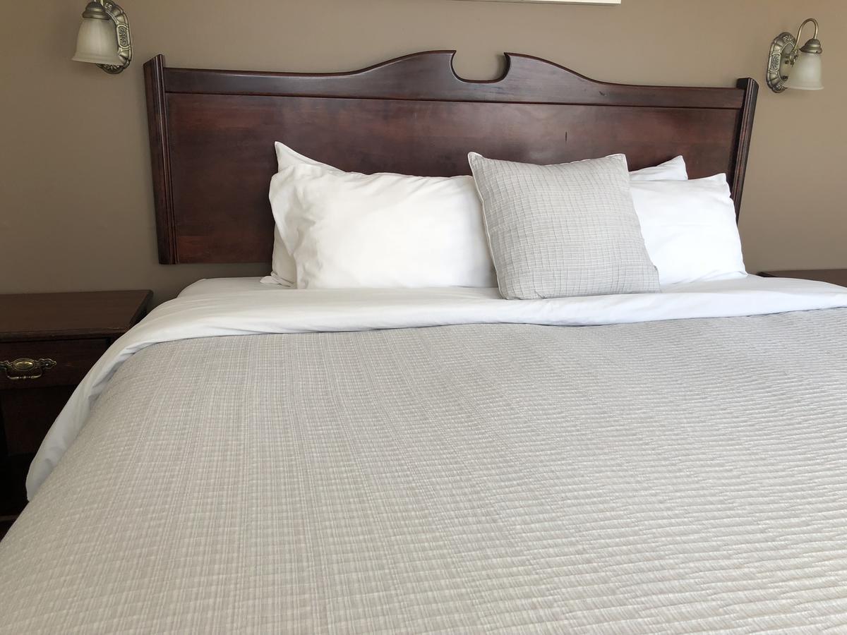 Piccadilly Motel Radium Hot Springs Luaran gambar